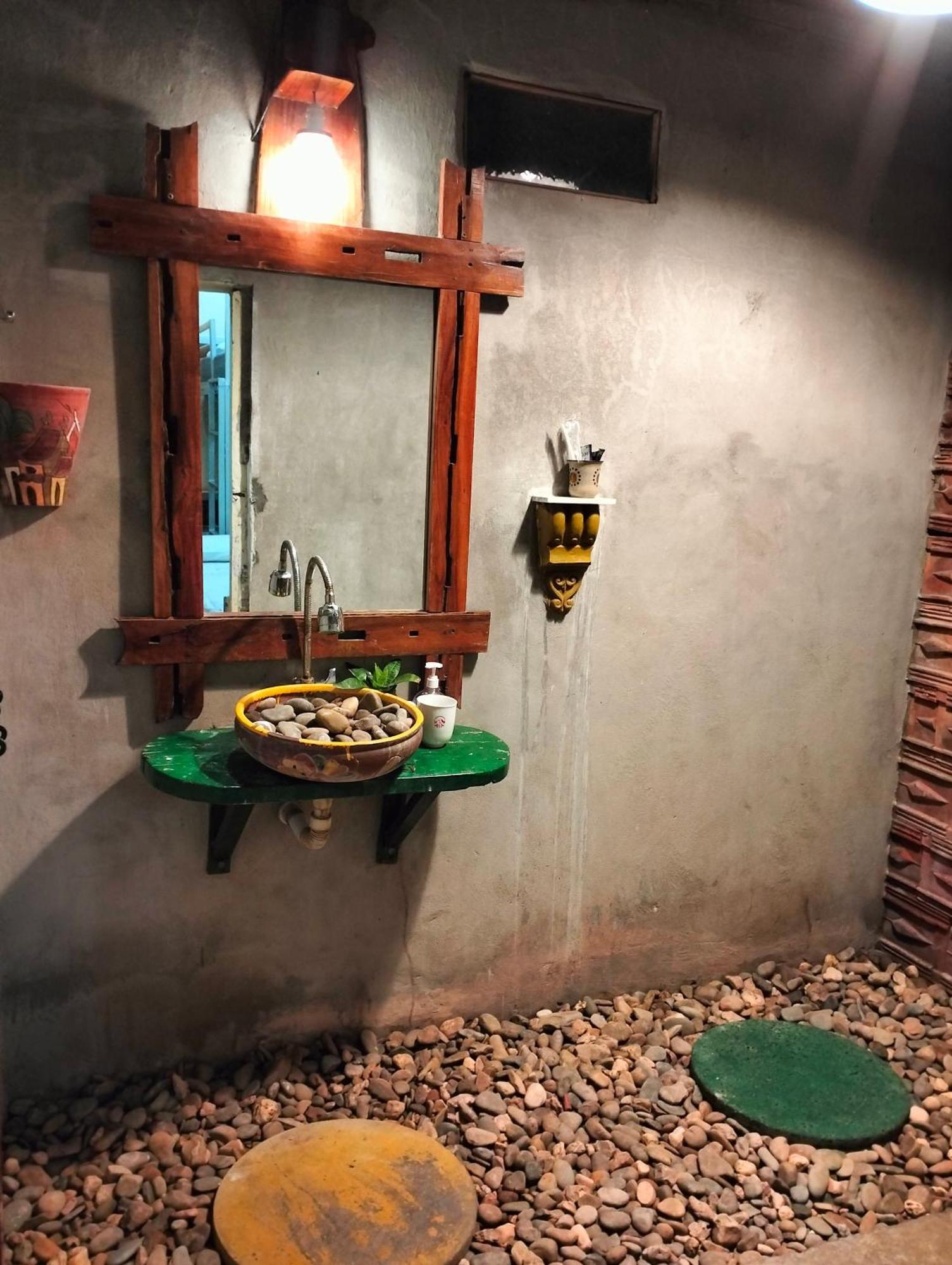 Highway 20 Homestay Phong Nha Buitenkant foto